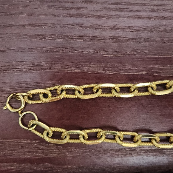 Lion head necklace on gold plated heavy chain. Razza - Picture 8 of 11